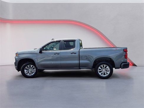 Used 2022 Chevrolet Silverado 1500 Custom image 7