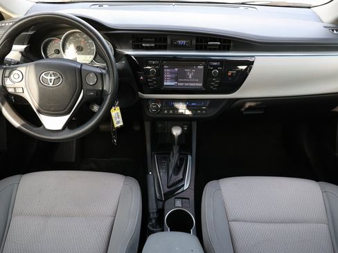Used 2014 Toyota Corolla LE image 2