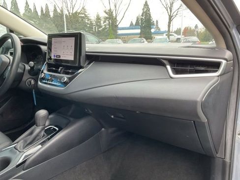 Used 2023 Toyota Corolla LE image 17