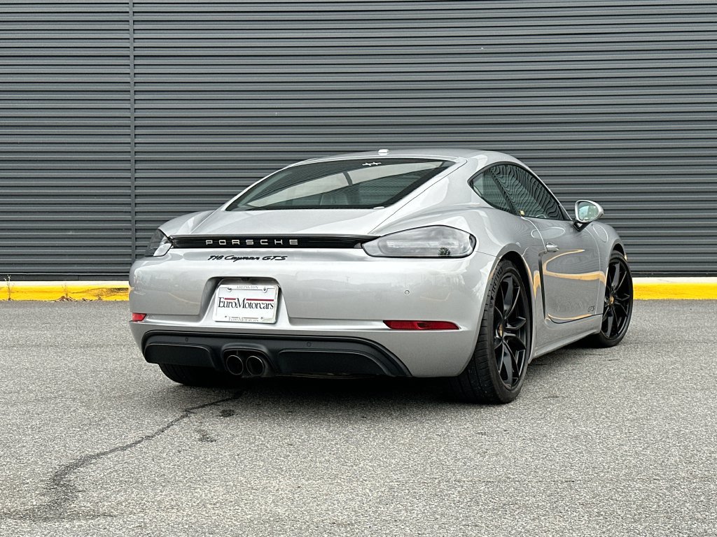 Used 2018 Porsche 718 Cayman S RWD image 9