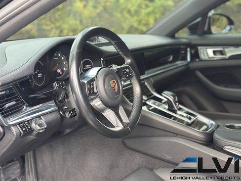 Used 2017 Porsche Panamera 4 AWD/4WD image 8