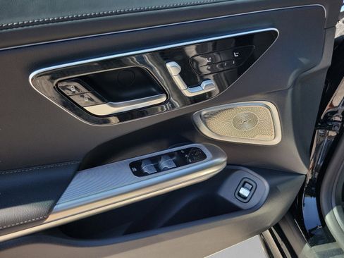 Certified 2025 Mercedes-Benz CLE 300 4MATIC Cabriolet image 7