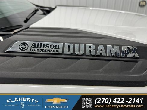 Used 2024 Chevrolet Silverado 2500 Custom w/ Custom Value Package AWD/4WD image 18