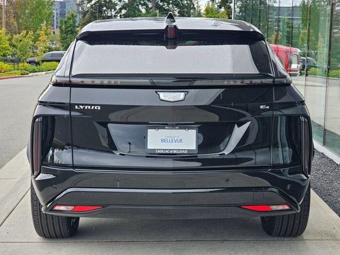 New 2027 Cadillac Lyriq Sport AWD/4WD image 4