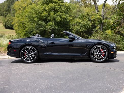 Used 2021 Bentley Continental GT image 13