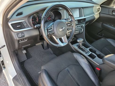 Used 2019 Kia Optima S w/ S Panoramic Sunroof Package FWD image 11