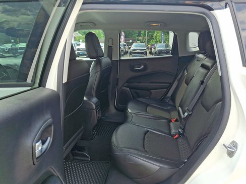 Used 2021 Jeep Compass Latitude AWD/4WD image 10