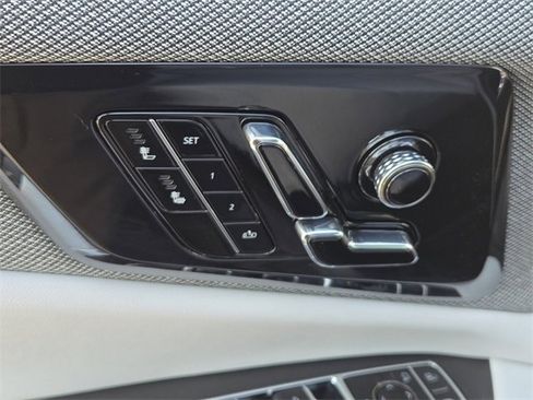 New 2026 Cadillac Optiq Luxury 1 image 20