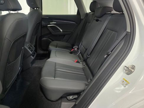 New 2025 Audi Q5 Premium image 19