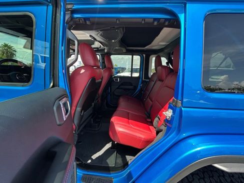 Used 2024 Jeep Wrangler Unlimited Rubicon 392 image 33