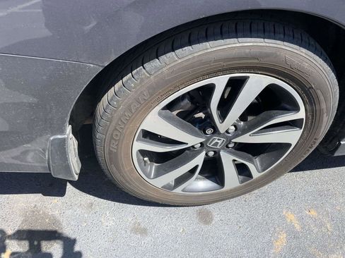 Used 2018 Honda Odyssey EX-L image 28