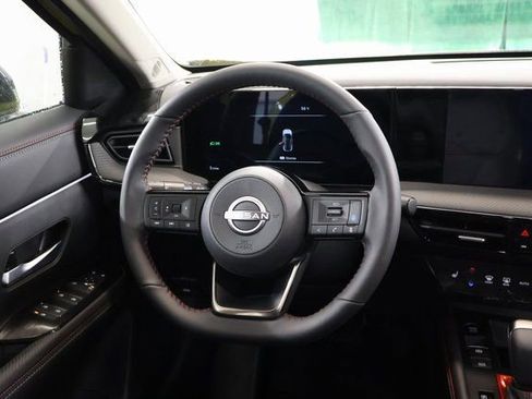New 2026 Nissan Kicks SR w/ SR Premium Package AWD/4WD image 13