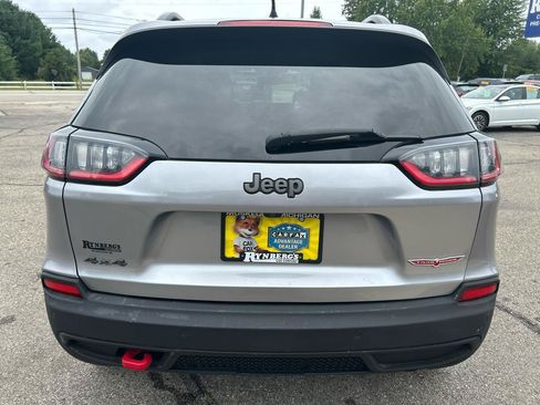 Used 2020 Jeep Cherokee Trailhawk AWD/4WD image 3