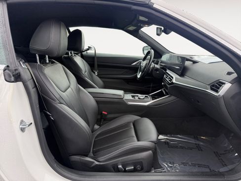 Used 2024 BMW 430i Convertible image 19