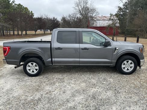 Used 2023 Ford F150 XLT image 4