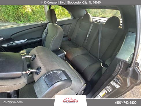 Used 2011 Chrysler 200 Touring image 21