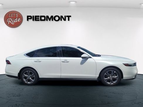 Used 2024 Honda Accord EX image 5