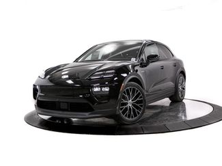 New 2026 Porsche Macan Electric RWD video 1
