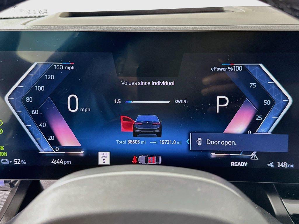 Certified 2024 BMW i5 eDrive40i w/ Executive Package RWD image 12