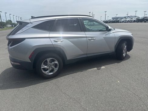 Used 2022 Hyundai Tucson SEL AWD/4WD image 2