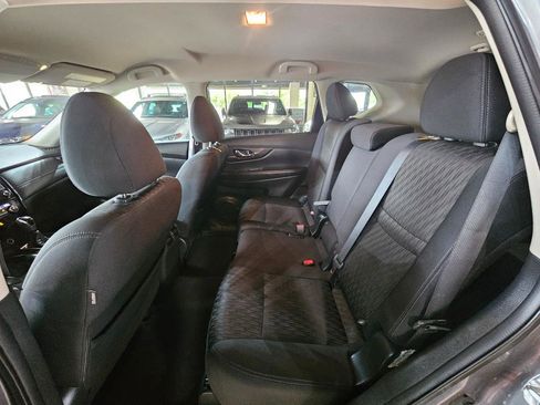 Used 2018 Nissan Rogue SV AWD/4WD image 20