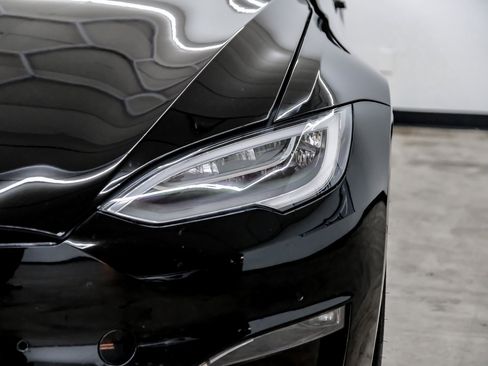 Used 2021 Tesla Model S Plaid image 45