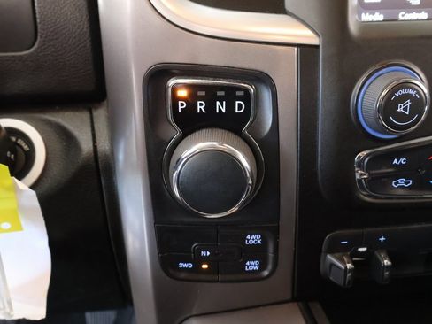 Used 2023 RAM 1500 Classic SLT w/ Trailer & Traction Group image 8