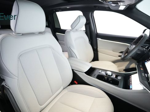 Used 2025 Jeep Wagoneer S Limited AWD/4WD image 23