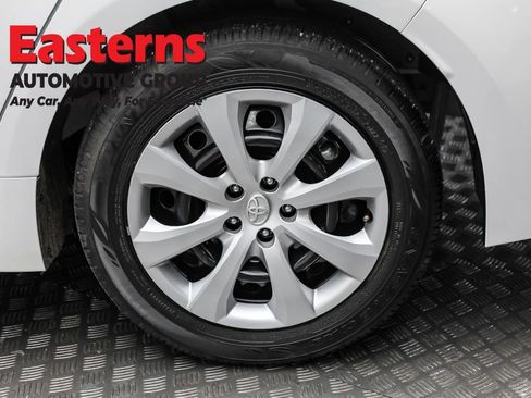 Used 2024 Toyota Corolla LE image 8