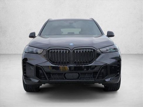 Used 2026 BMW X5 xDrive50e w/ M Sport Package AWD/4WD image 6