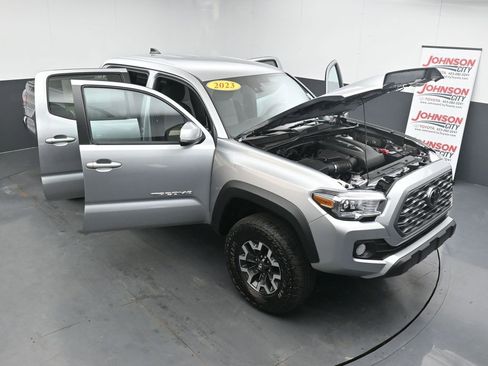 Used 2023 Toyota Tacoma TRD Off-Road image 39