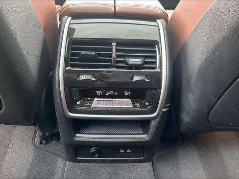 Used 2025 BMW X5 xDrive50e w/ Climate Comfort Package AWD/4WD image 35