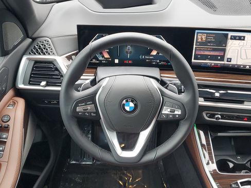 Certified 2026 BMW X5 xDrive40i w/ Climate Comfort Package image 23