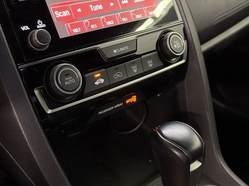 Used 2020 Honda Civic Sport image 18