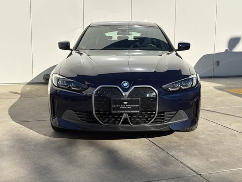 Used 2023 BMW i4 eDrive35 image 3