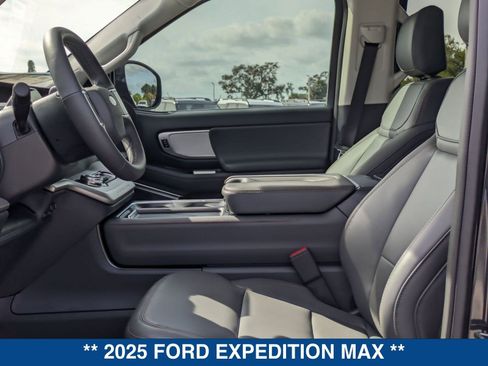 New 2025 Ford Expedition Max Active image 24