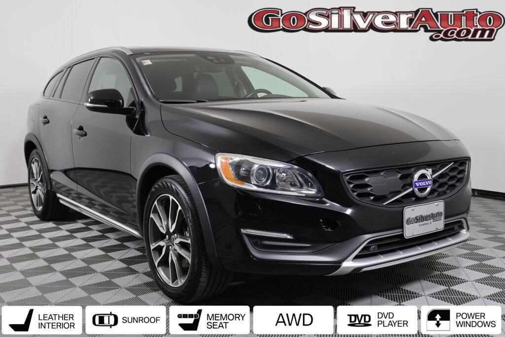 Used 2016 Volvo V60 T5 Cross Country Platinum AWD/4WD image 1