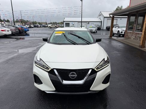Used 2023 Nissan Maxima SV w/ Floor Mat Group image 9