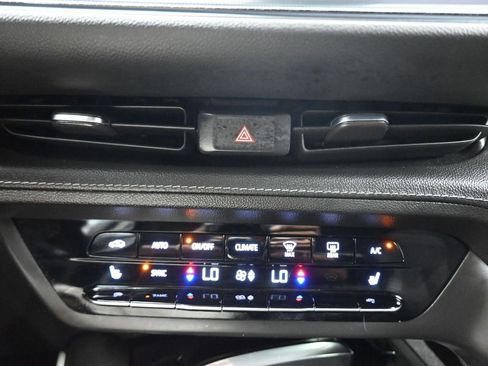 Used 2023 Buick Envision Preferred image 21