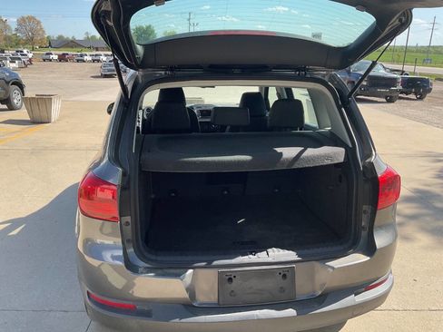 Used 2016 Volkswagen Tiguan S FWD image 10