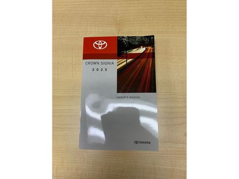 New 2025 Toyota Crown Signia Limited image 33