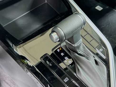 New 2026 Kia Niro LX image 16