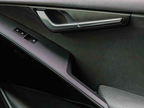 Certified 2024 Kia Niro Wind w/ Wind Preserve Package image 16