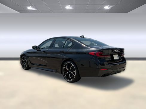 Used 2022 BMW 540i w/ M Sport Package RWD image 2