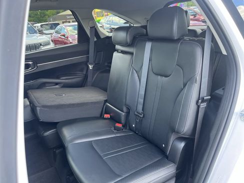 Used 2025 Kia Sorento S FWD image 28