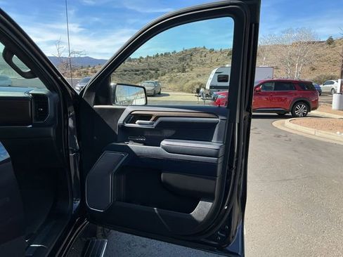 Used 2023 Chevrolet Silverado 1500 High Country w/ Technology Package image 22