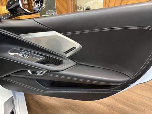 Used 2023 Chevrolet Corvette Stingray Premium Conv w/ Z51 Performance Package image 15