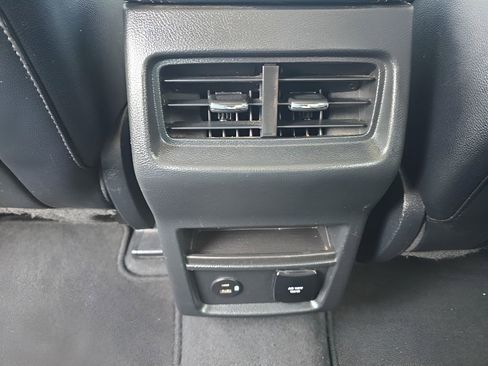 Used 2022 Ford Edge Titanium image 28