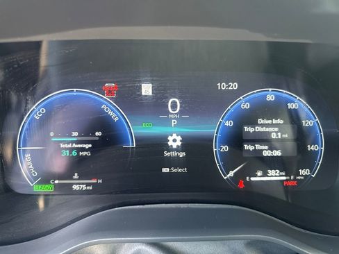 Used 2025 Toyota Sienna Limited image 15