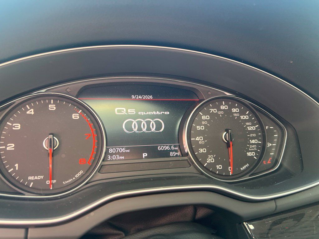 Used 2020 Audi Q5 2.0T Premium w/ Convenience Package AWD/4WD image 11
